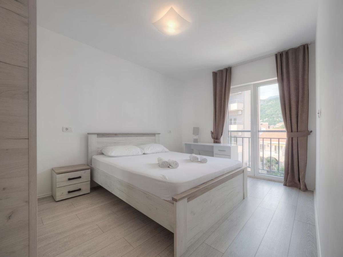Family Three Bedroom Apartment Brando 부드바 외부 사진